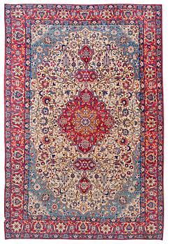 1075. SEMIANTIK ISFAHAN PART SILK. 336 x 248 cm.