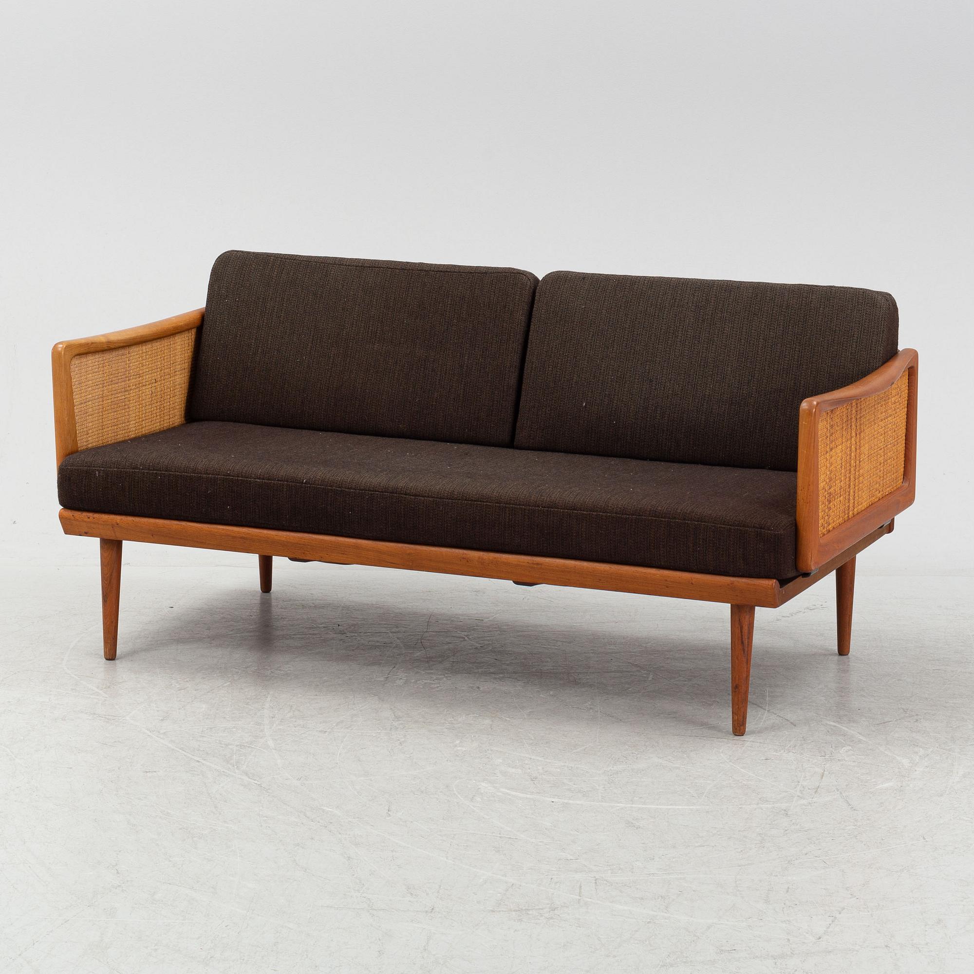 Peter Hvidt & Orla Mølgaard Nielsen, soffa/dagbädd, France & Son,
Danmark, 1900-talets mitt.