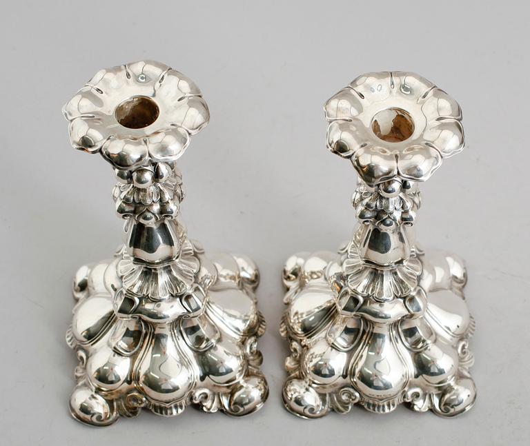 LJUSSTAKAR, 1 par, silver, CG Hallberg, Stockholm 1940.