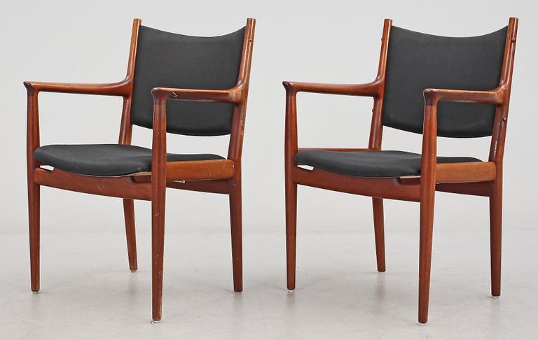 KARMSTOL, ett par, Hans Wegner "JH-713", Johannes Hansen Möbelsnedkeri, Danmark, 1900-talets andra hälft.