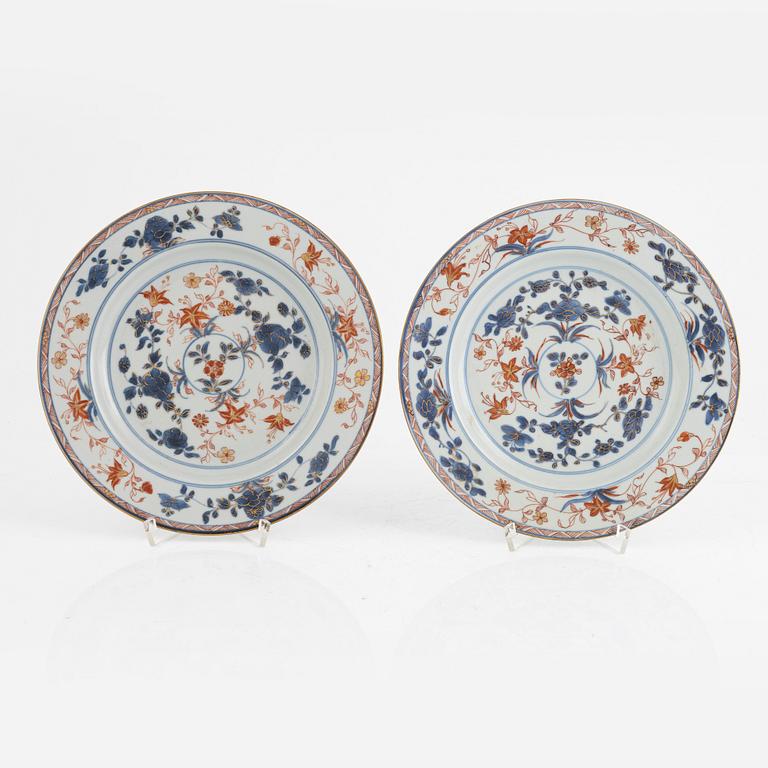 Five porcelain plates, China, Qing dynasty, first half of the 18th century.