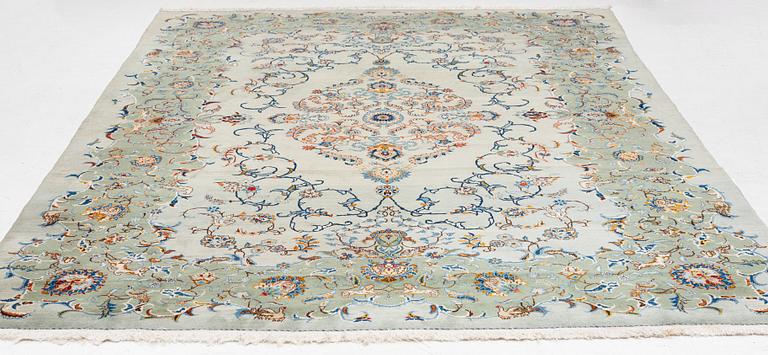 Matta, Keshan, ca 370 x 270 cm.