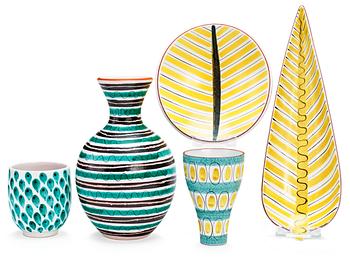 509. Three Stig Lindberg faience vases and two dishes, Gustavsberg studio 1940's-50's.