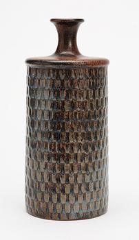 A Stig Lindberg stoneware vase, Gustavsberg 1966.