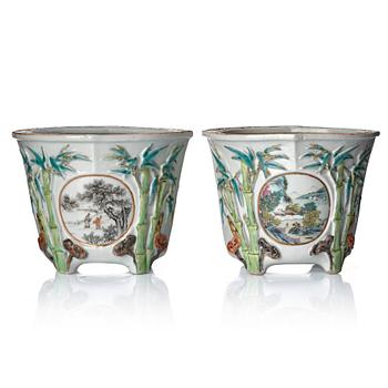 1104. A pair of Chinese famille rose flower pots, 20th Century.