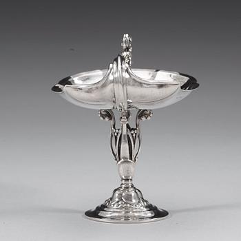 A Georg Jensen sterling tazza, Copenhagen 1926, design nr 285.