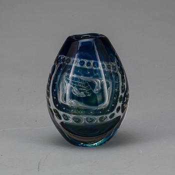 VAS, Edvin Öhrström. "Ariel" Orrefors 560L, "Flickan och duvan".