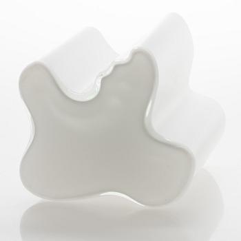 An Alvar Aalto glass vase 3031, signed Alvar Aalto, 2000's.