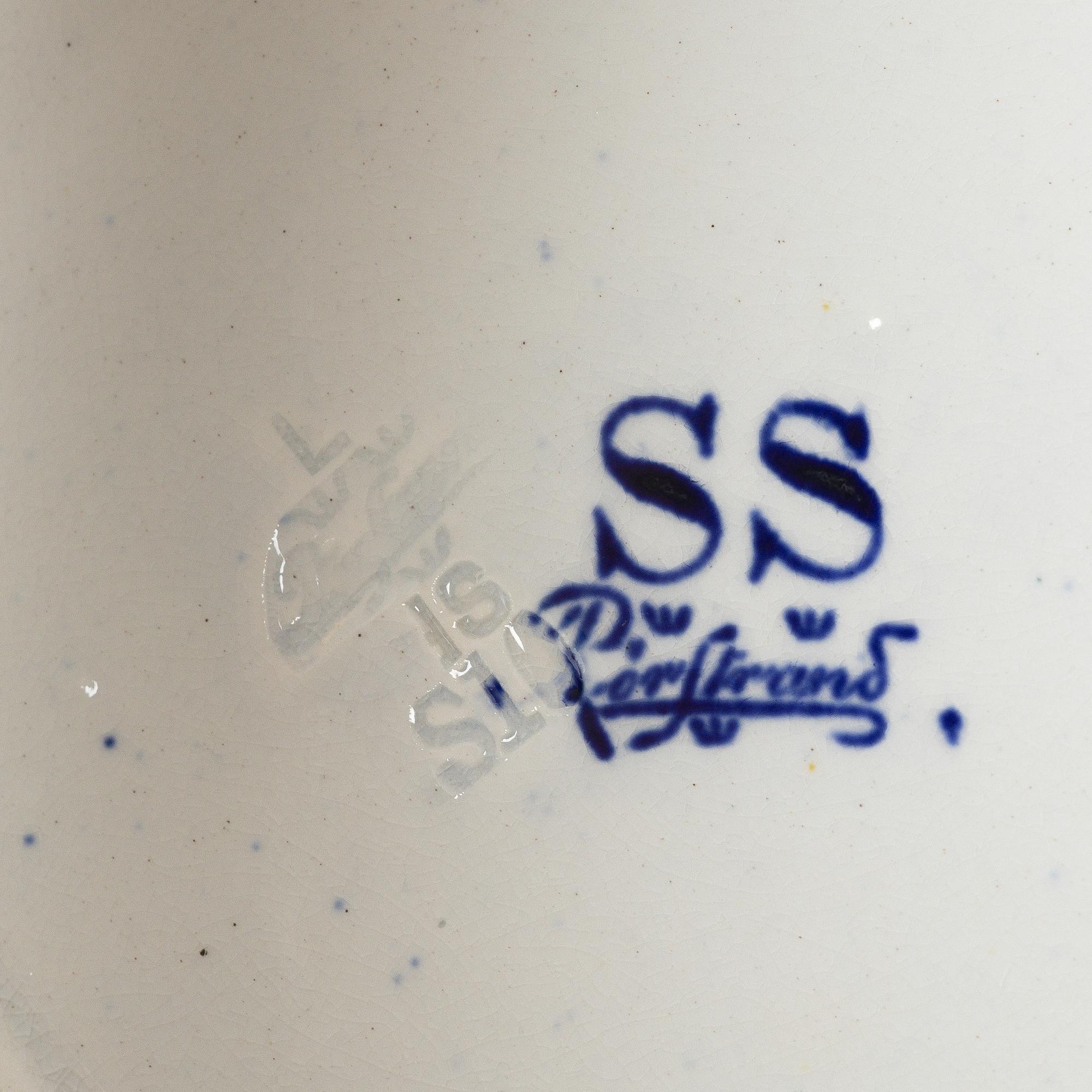 A set of 58 creamware service parts, predominantly from the 'Swedish Castles' series, Rörstrand.