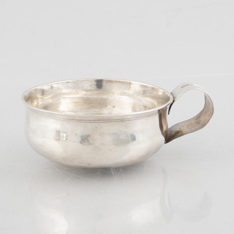 A Swedish silver cup with handle, mark of Erik Löfgren, Umeå 1795.