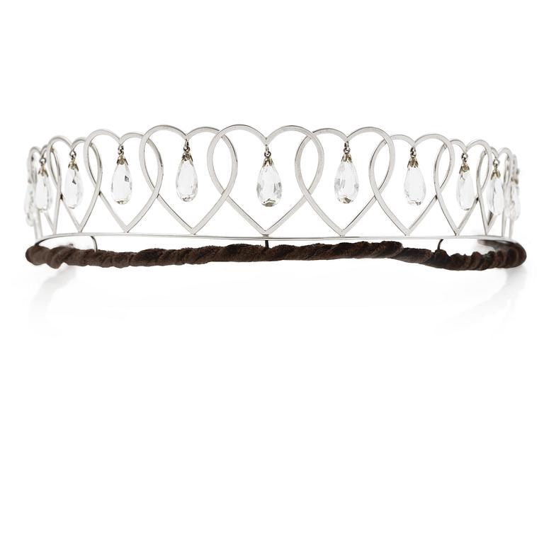 CF Carlman tiara 18K vitguld med droppslipad bergkristall, Stockholm 1968.