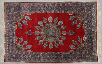 MATTA, troligen Isfahan Old, ca 185 x 123 cm.