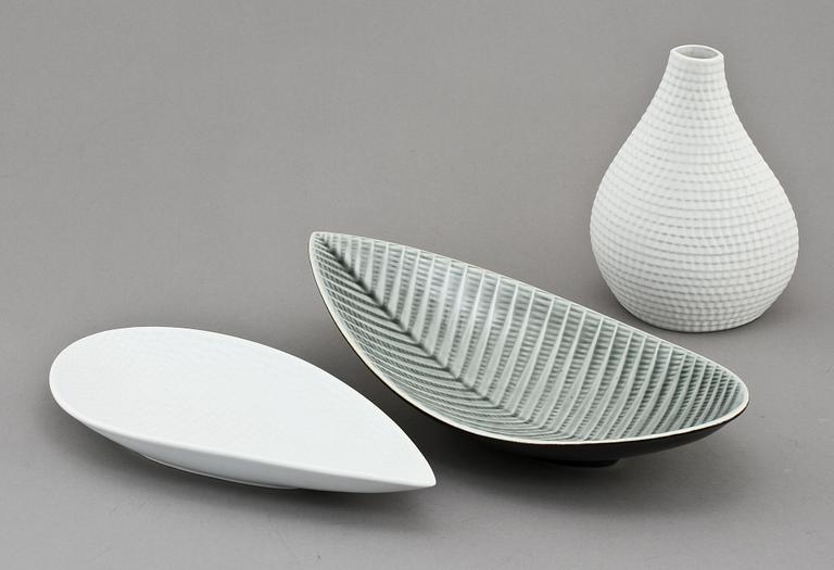 SKÅLAR, 2 st, samt VAS, stengods, "Reptil", Stig Lindberg, Gustavsberg.