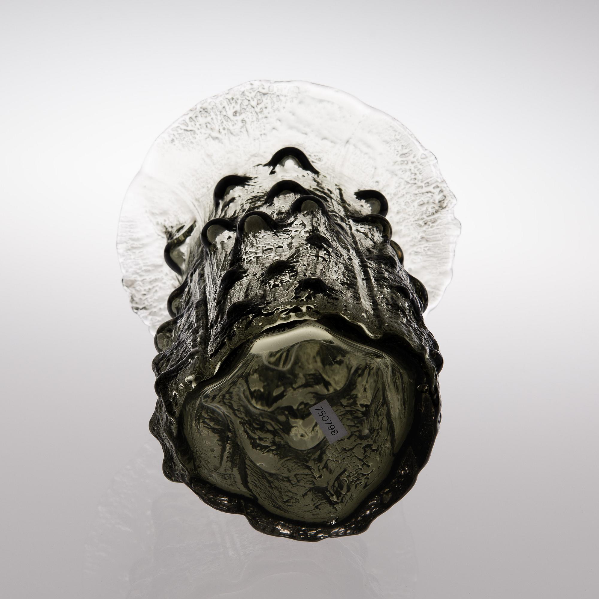 A vase from the Finlandia-series signed Timo Sarpaneva 3356, Iittala. Designed in 1964.