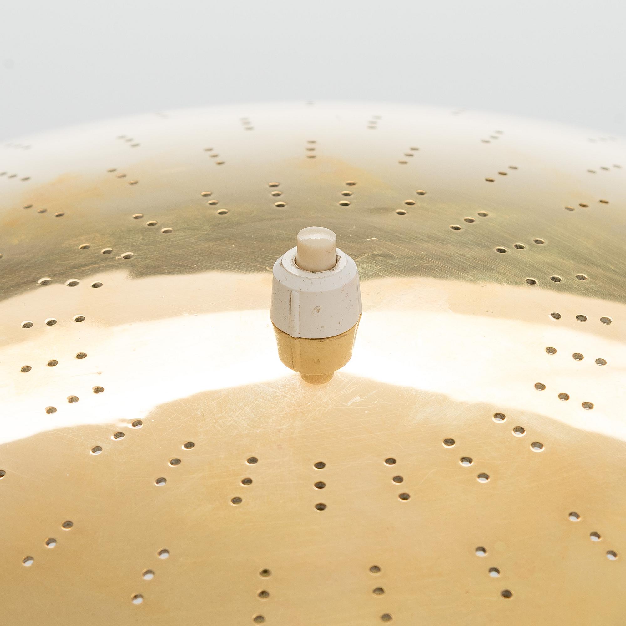 Paavo Tynell, A mid-20th century '5061' table lamp for Taito Finland.