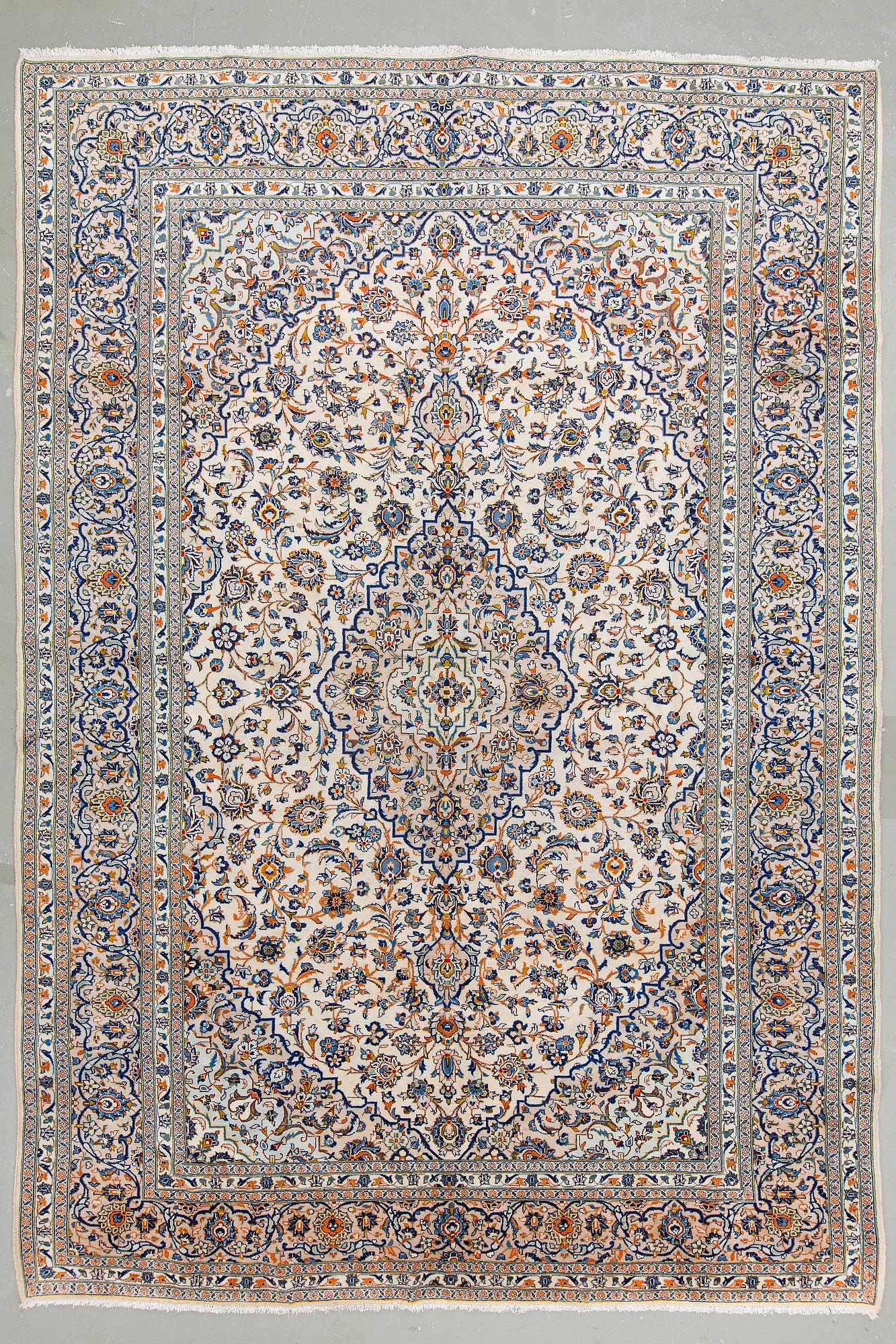 A carpet from Yezd 422 x 292 cm.