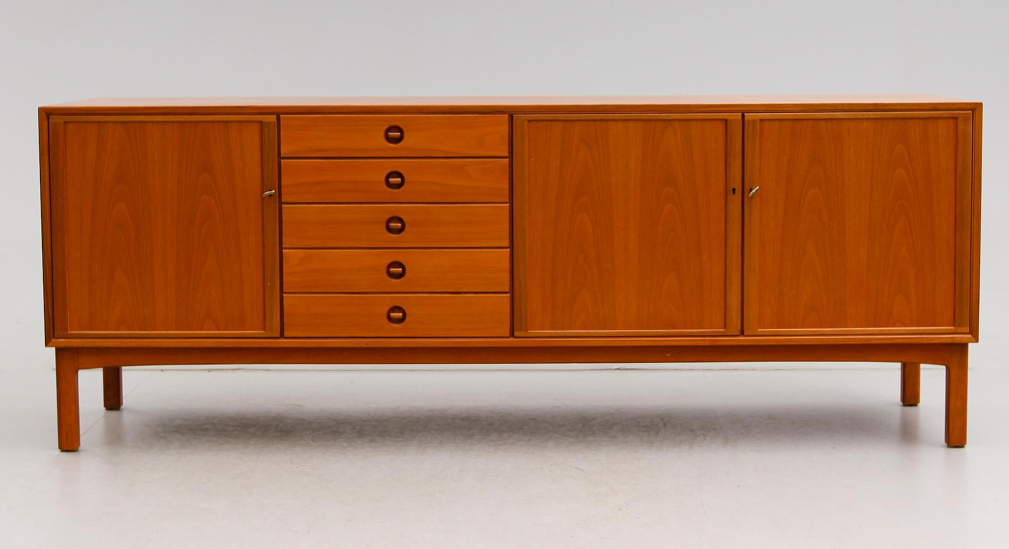 SIDEBOARD, 1900-talets andra hälft.