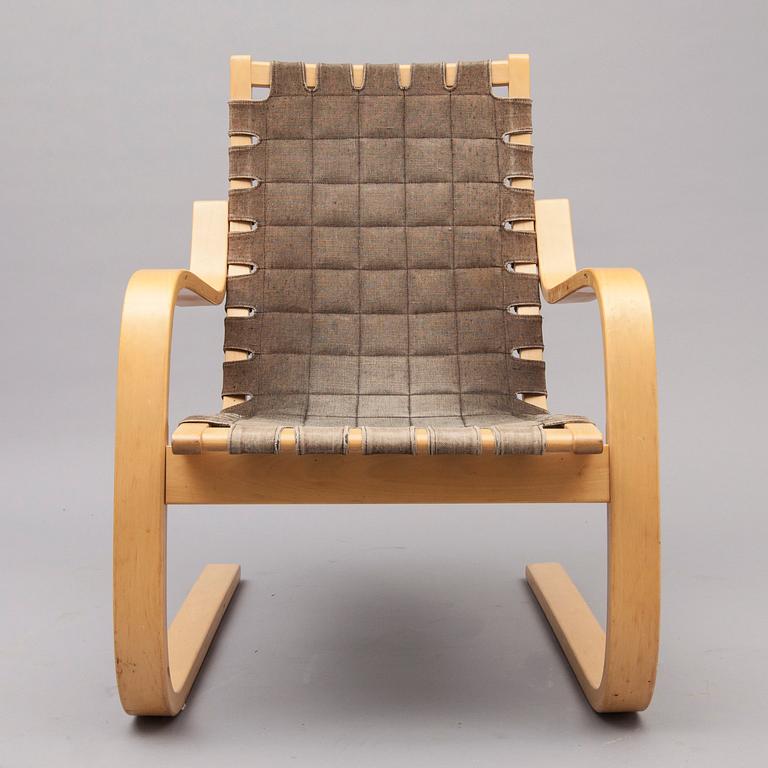 FÅTÖLJ, modell 406, Alvar Aalto, 1900-talets senare hälft.