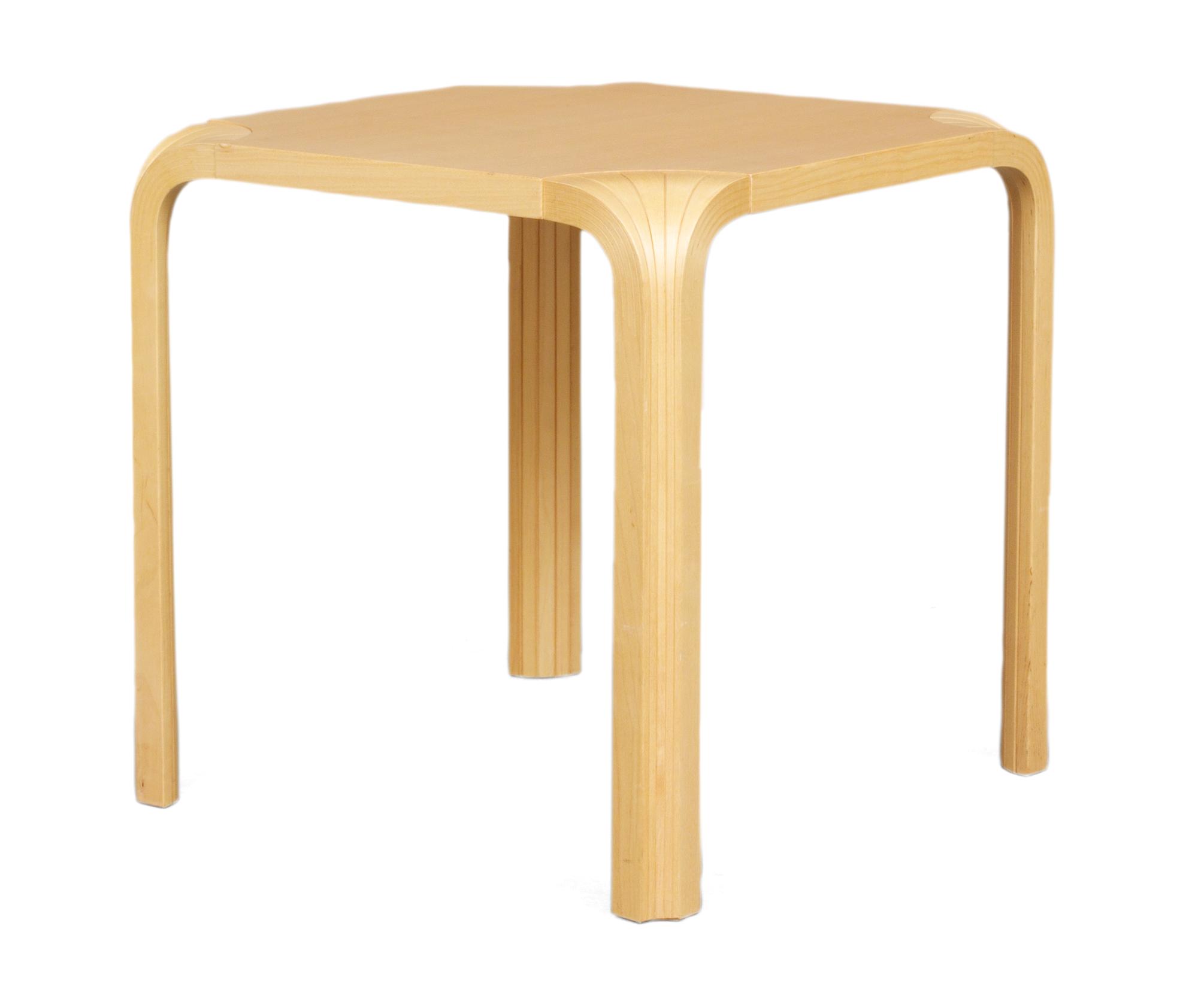 BORD, Alvar Aalto för Artek, Finland.