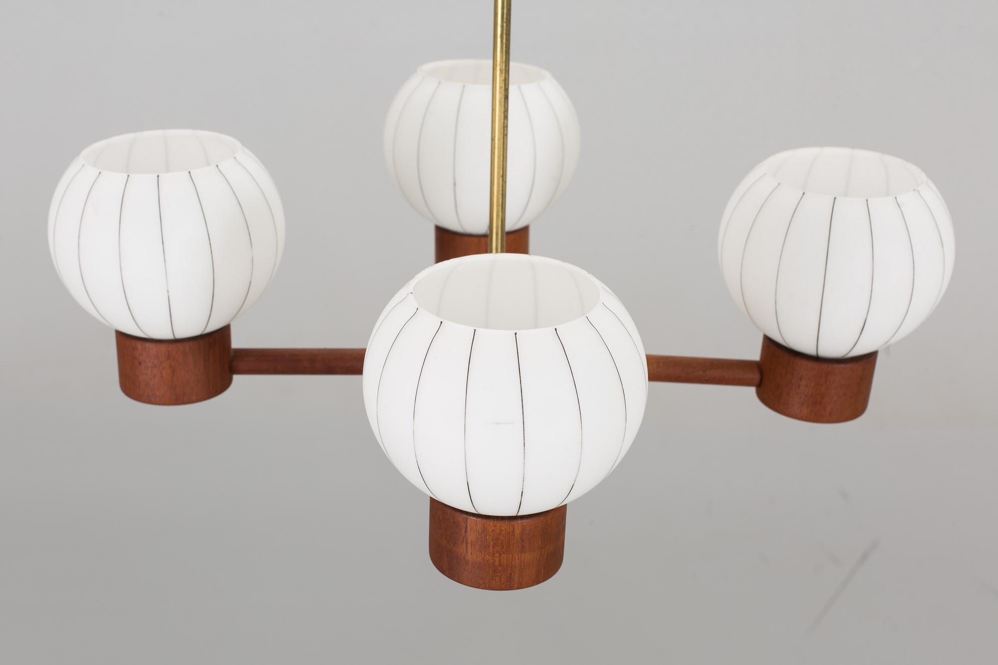 A 1950'S CEILING LIGHT.