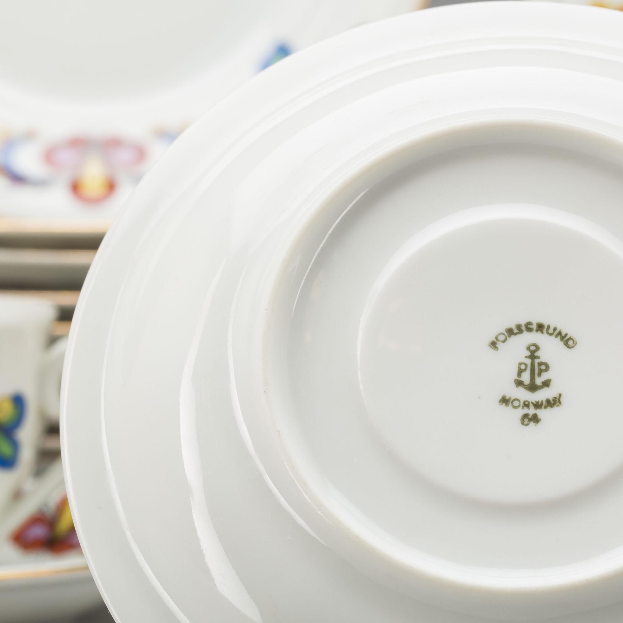 KAFFESERVIS, 18 delar, porslin, Porsgrund, Norge.