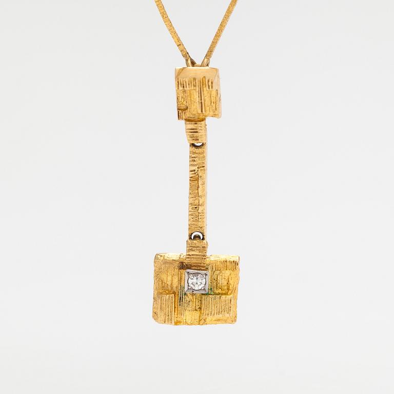 Björn Weckström, Halsband "Thai", 18K guld, 8/8-slipad diamant ca. 0.02 ct. Lapponia  1978.