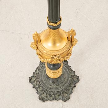 Floor candelabrum Louis XV style, second half of the 20th century.