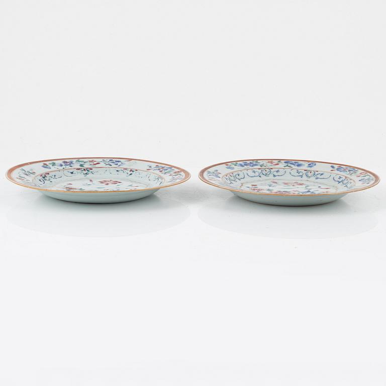 Six Chinese porcelain plates, 18th-19th century.