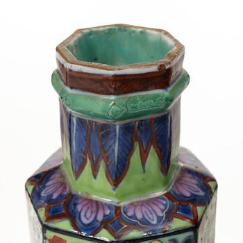 A 'clobbered' vase, Qing dynasty, Kangxi (1662-1722).