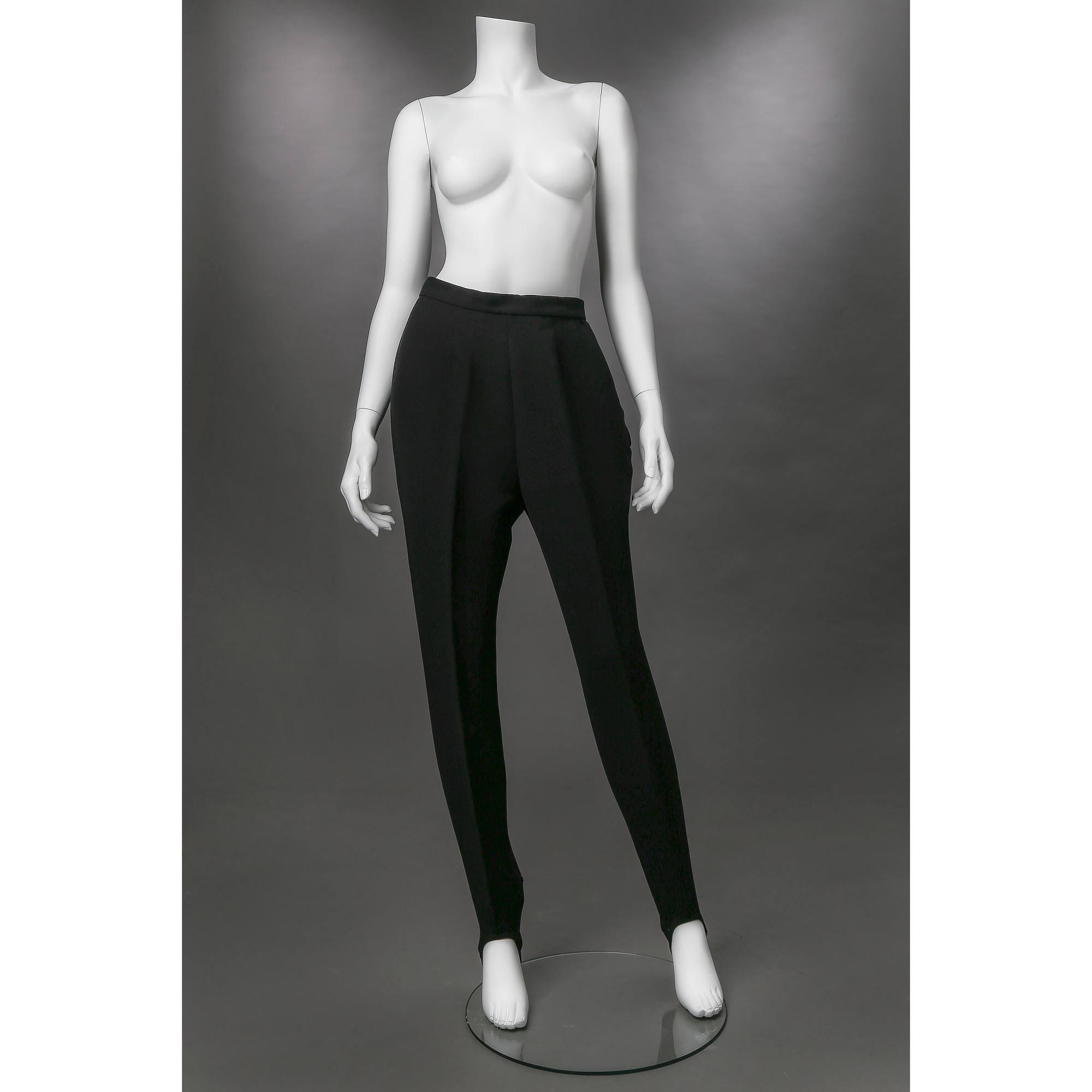 SKIPANTS, Greta Garbo.