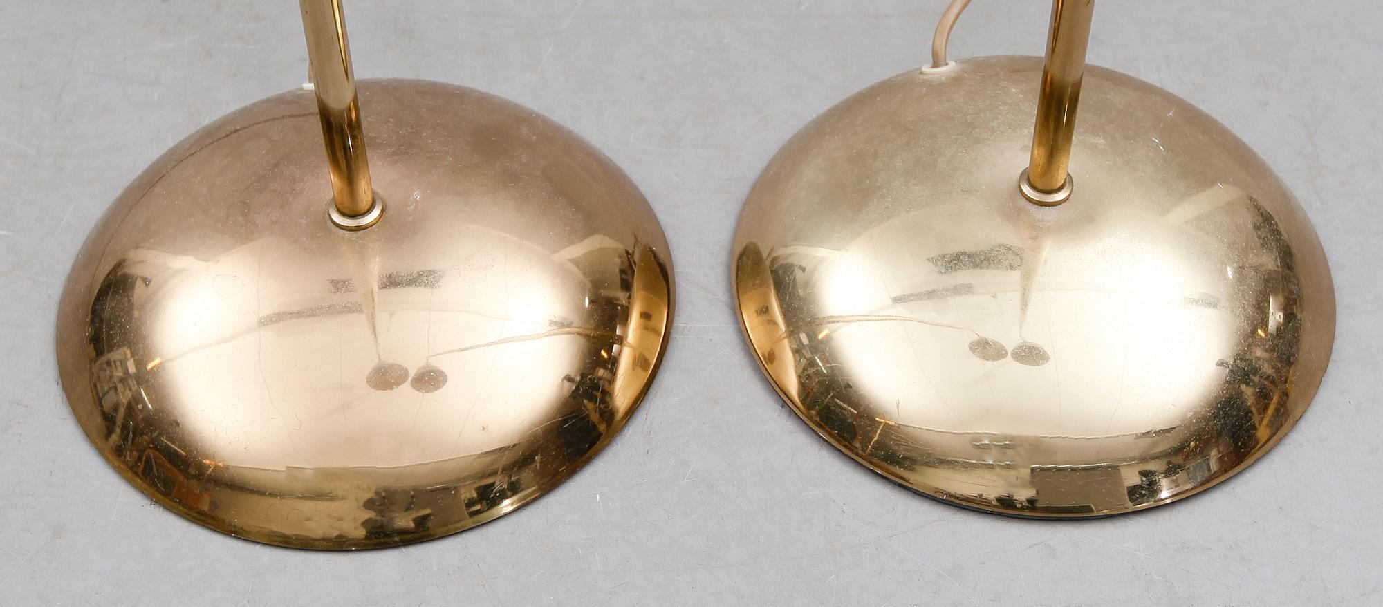 GOLVLAMPOR, 1 par, mässing, 1900-talets andra hälft.