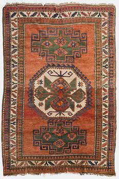 Matta, antik Lori Pambak, Kazak området, södra Kaukasus, ca 250 x 171 cm.