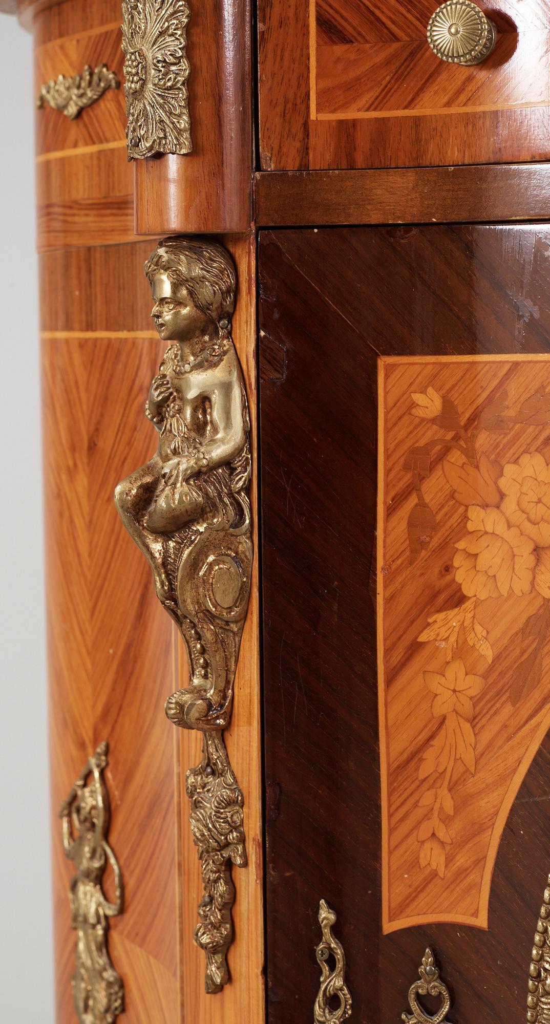 SKÅP, Louis XVI-stil, 1900-tal.