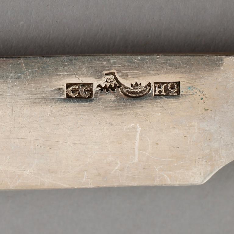 FRUKTKNIVAR, 6 st, silver, Gustaf Grönholm, Helsingfors 1841. Vikt ca 172 gram.