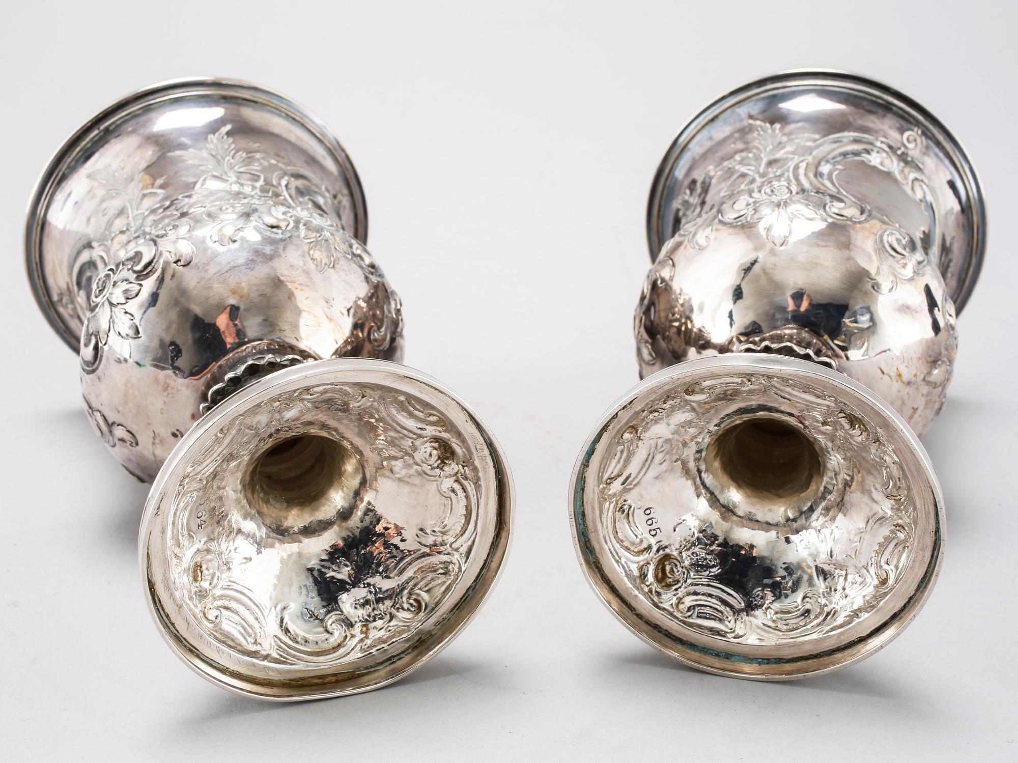 Two silver chalaces by Edward & John Banard, London, England, 1860. Weight 349 gram.