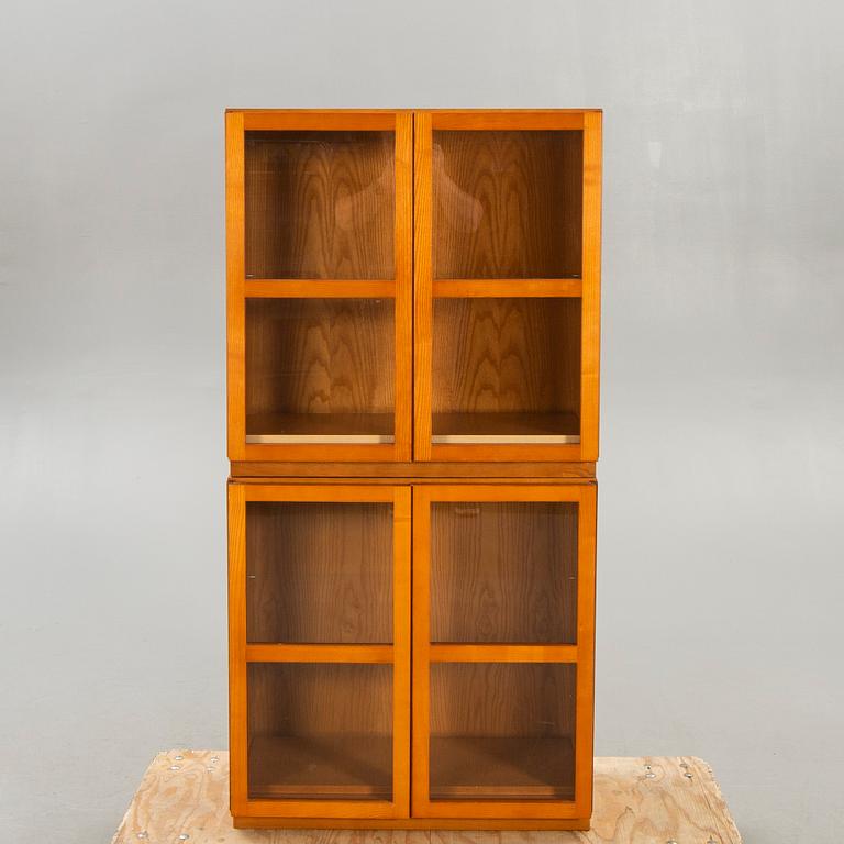 Titti Fabiani vitrinskåp, 2 st, "Book 4", 1900-talets slut.