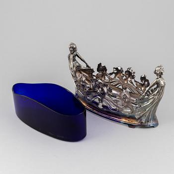 A silver plated Art Nouveau Jardinière, early 20th century.