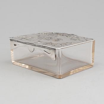 A silver plate Art Nouveau box, early 20th Century.