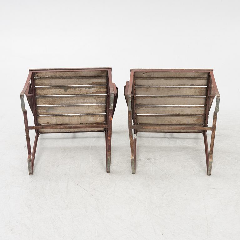 Carl Hörvik, a pair of garden chairs, possibly produced by Thulins vagnfabrik, Skillingaryd.