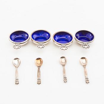 Johan Rohde, salt cellars 4 pcs and spoons "Konge/Achorn" sterling silver for Georg Jensen after 1945.