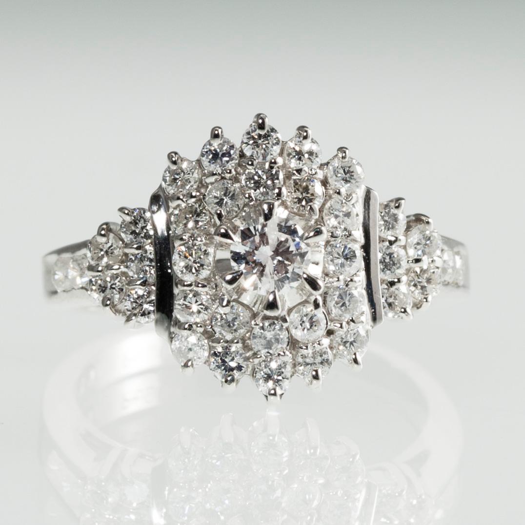 RING, platina, briljantslipade diamanter tot. 1,01 ct. Vikt 6,4 g.