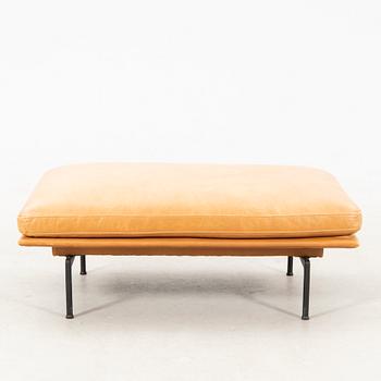 Andersen & Voll fotpall "Outline pouf" för Muuto Danmark 2000-tal.