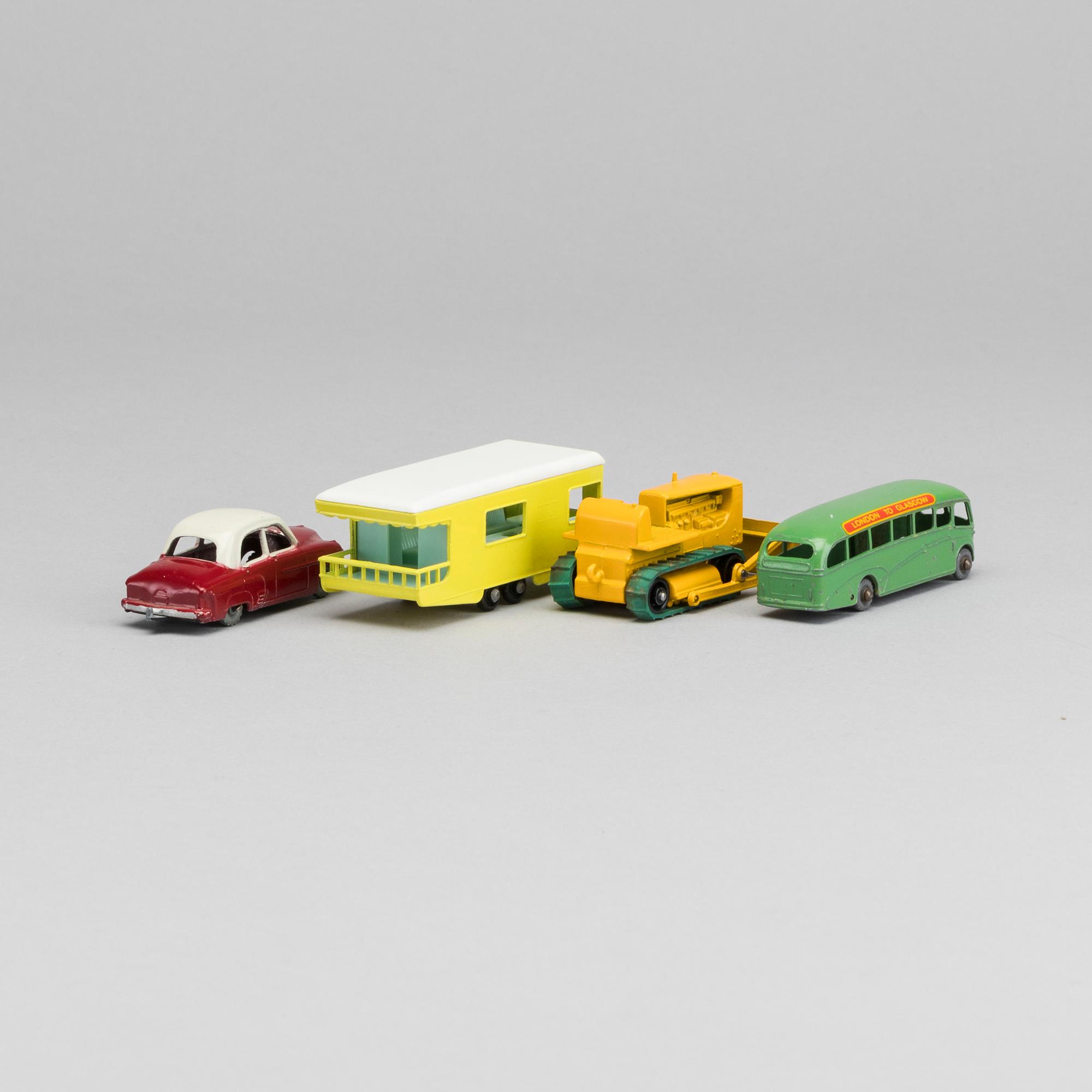 LESNEY MATCHBOX SERIES, 4 st, Bland annat Trailer Caravan RW 23D-2.