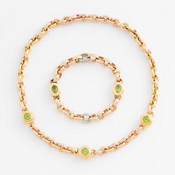 Gaudy, necklace and bracelet with peridot and aquamarines.