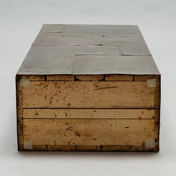 Pauno Antero Pohjolainen, skulptur, trä och plåt.