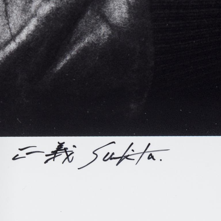 MASAYOSHI SUKITA, Lambdaprint signerad och numrerad 14/30.