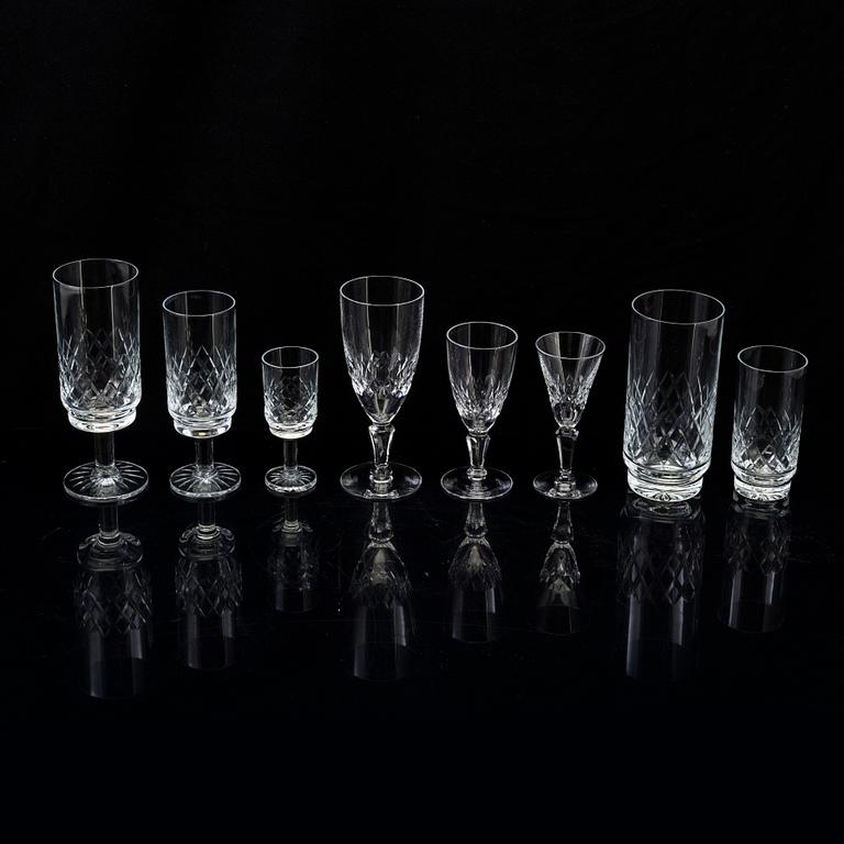 GLASSERVIS, 48 delar, Kosta, rutslipning, 1900-talets mitt.