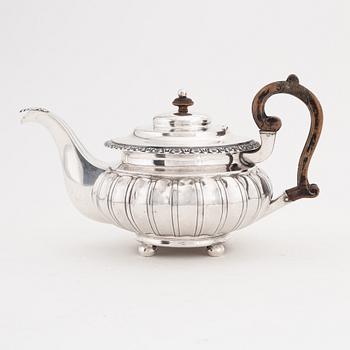 A Swedish silver teapot, mark of Gustaf Möllenborg, Stockholm 1835.