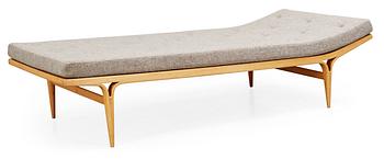 484. A Bruno Mathsson 'Berlin' birch daybed, Karl Mathsson, Värnamo, Sweden 1964.