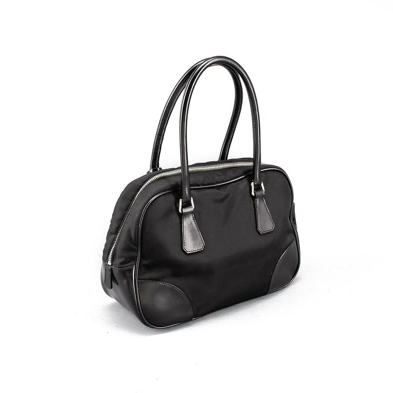 HANDVÄSKA, Prada, Milano, Italien.